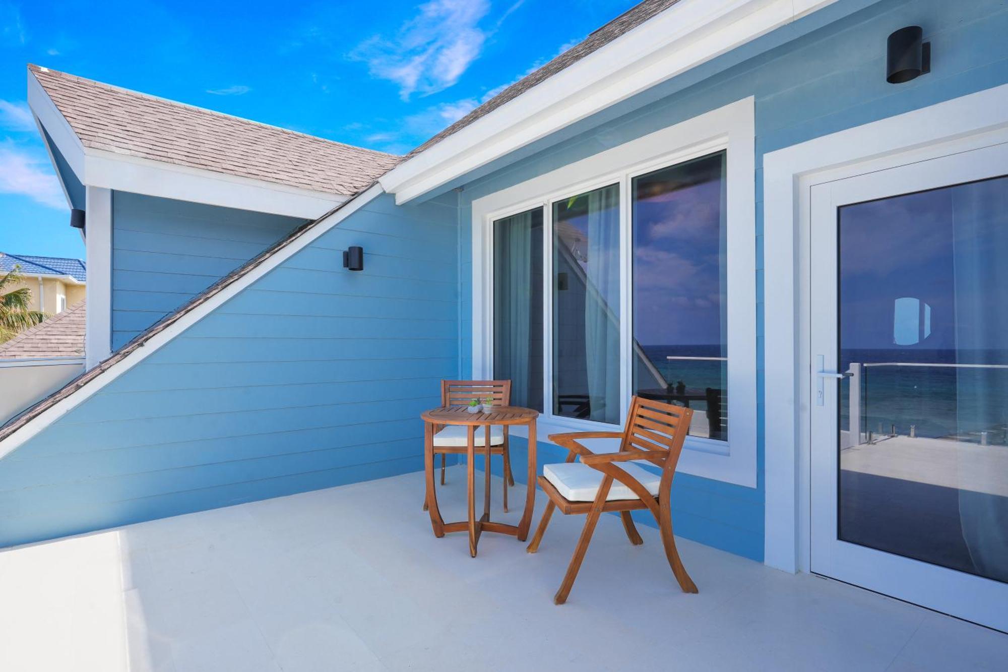 Cobalt Coast Resort West Bay Exterior foto